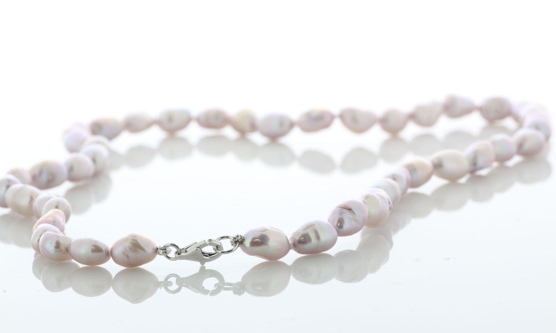 18 Inch Freshwater Cultured 6.5 - 7.0mm Pearl Necklace With Silver Clasp - Valued By AGI £265.00 - - Image 2 of 4