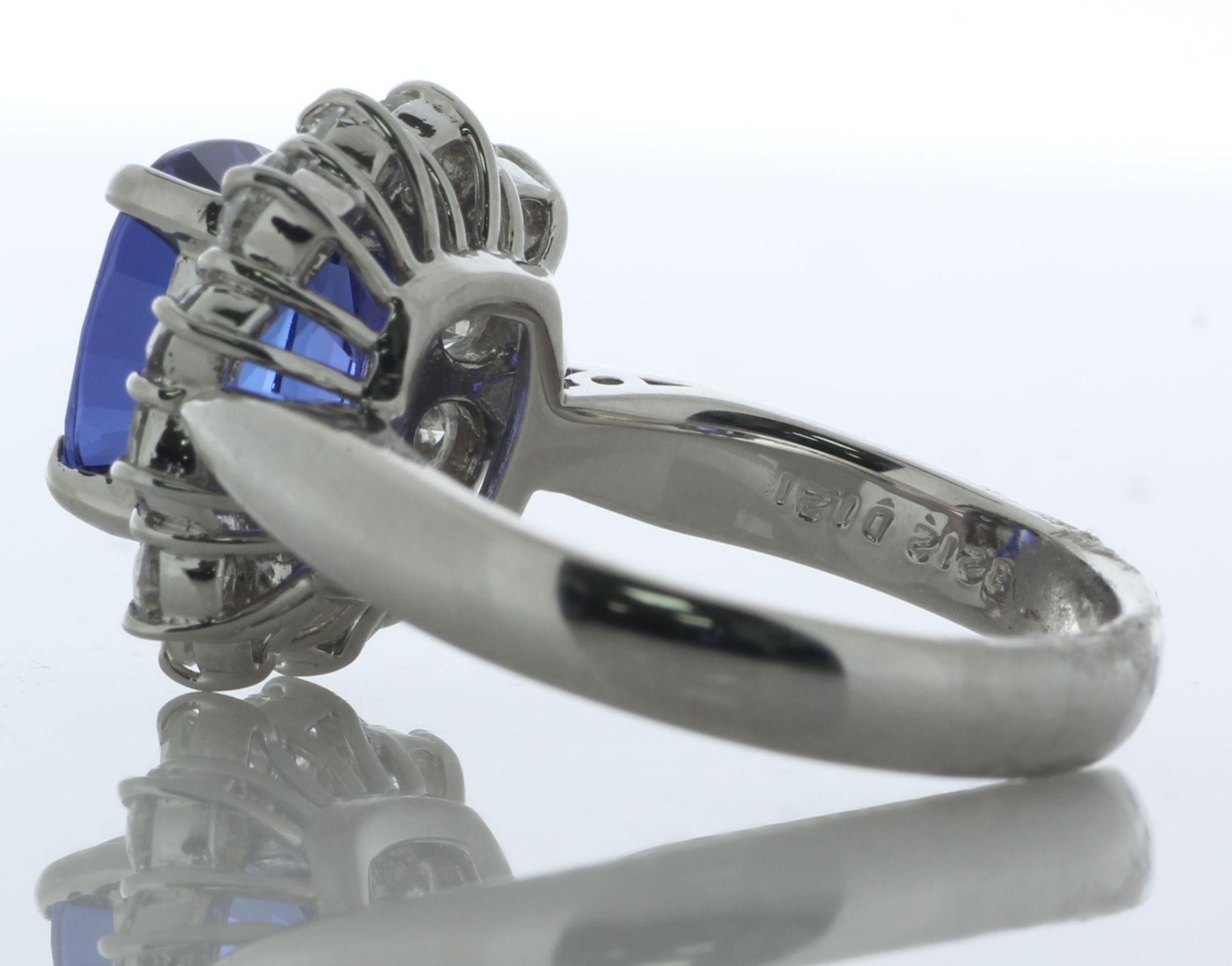 Platinum Tanzanite And Diamond Cluster Ring (T3.21) 1.21 Carats - Valued By IDI £19,575.00 - A - Image 3 of 5