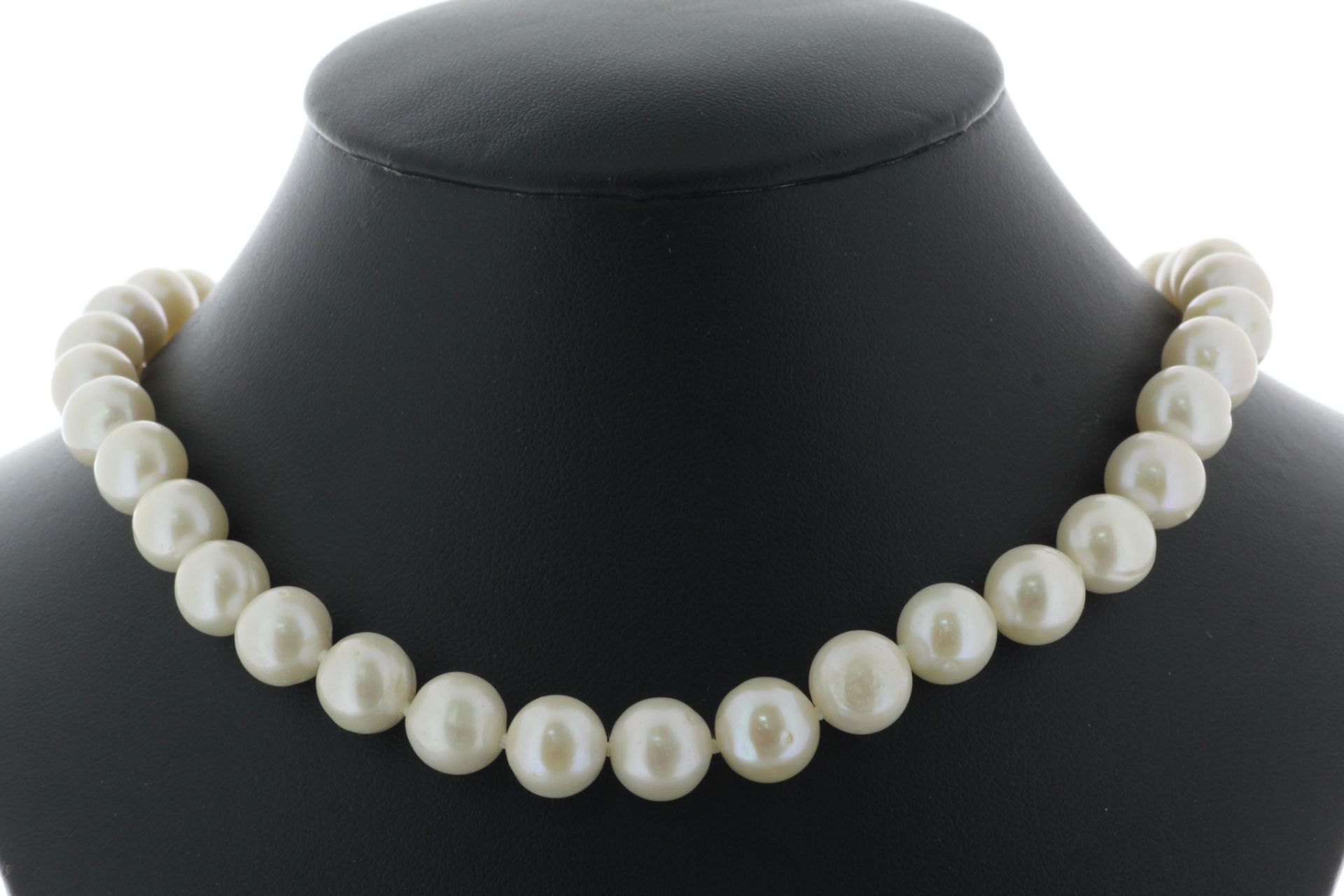 26 inch Freshwater Cultured 8.5 - 9.0mm Pearl Necklace With Gold Pated Silver Clasp - Valued By