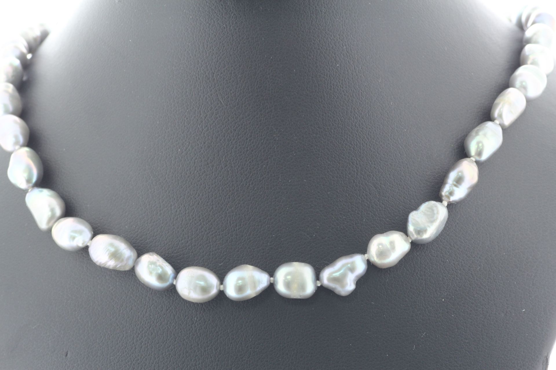 36 Inch Freshwater Cultured 6.5 - 7.0mm Pearl Necklace - Valued By AGI £340.00 - 6.5 - 7.0mm - Image 3 of 5
