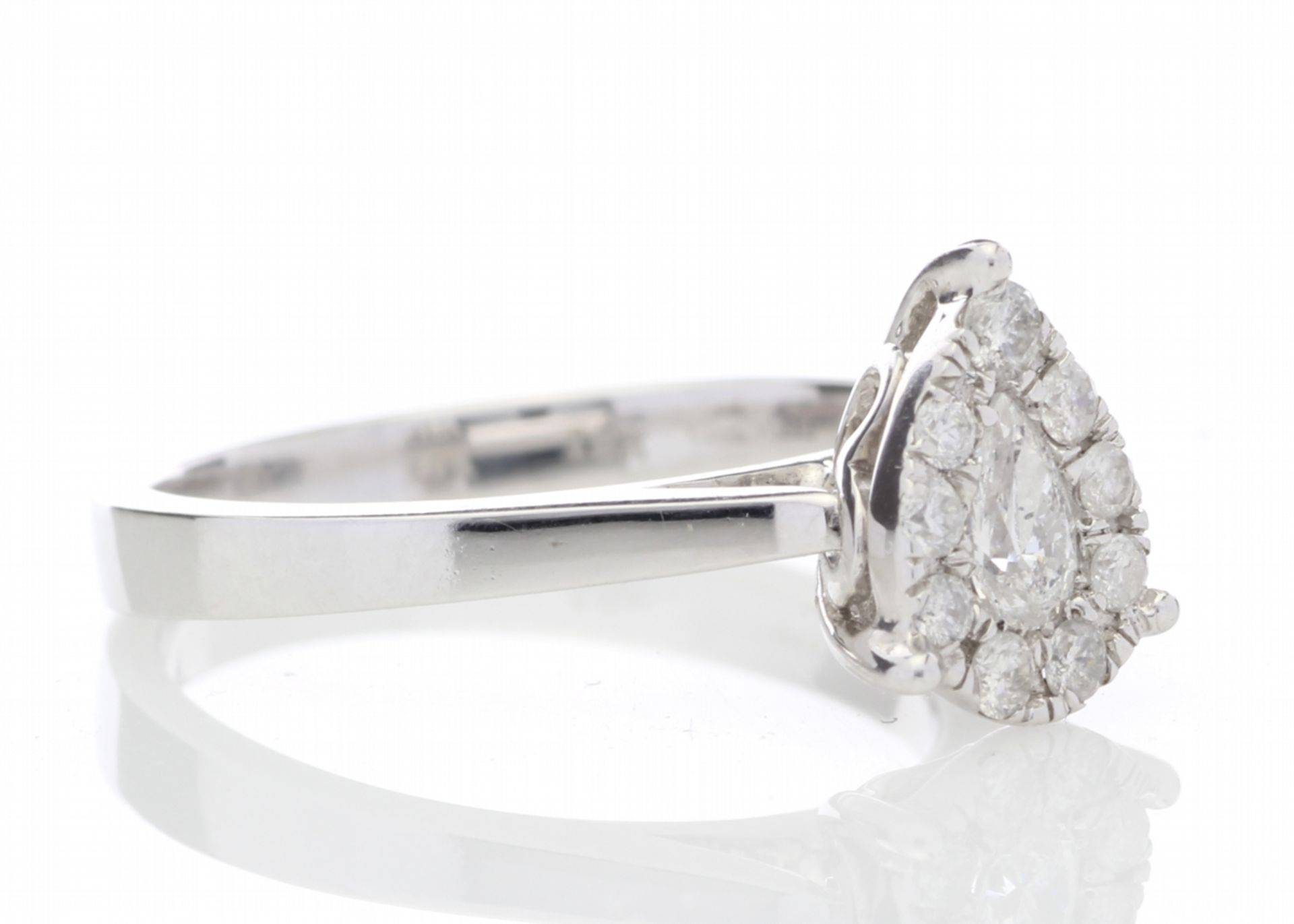 18ct White Gold Pear Cluster Diamond Ring 0.50 Carats - Valued By IDI £6,090.00 - A modern classic - Image 4 of 5