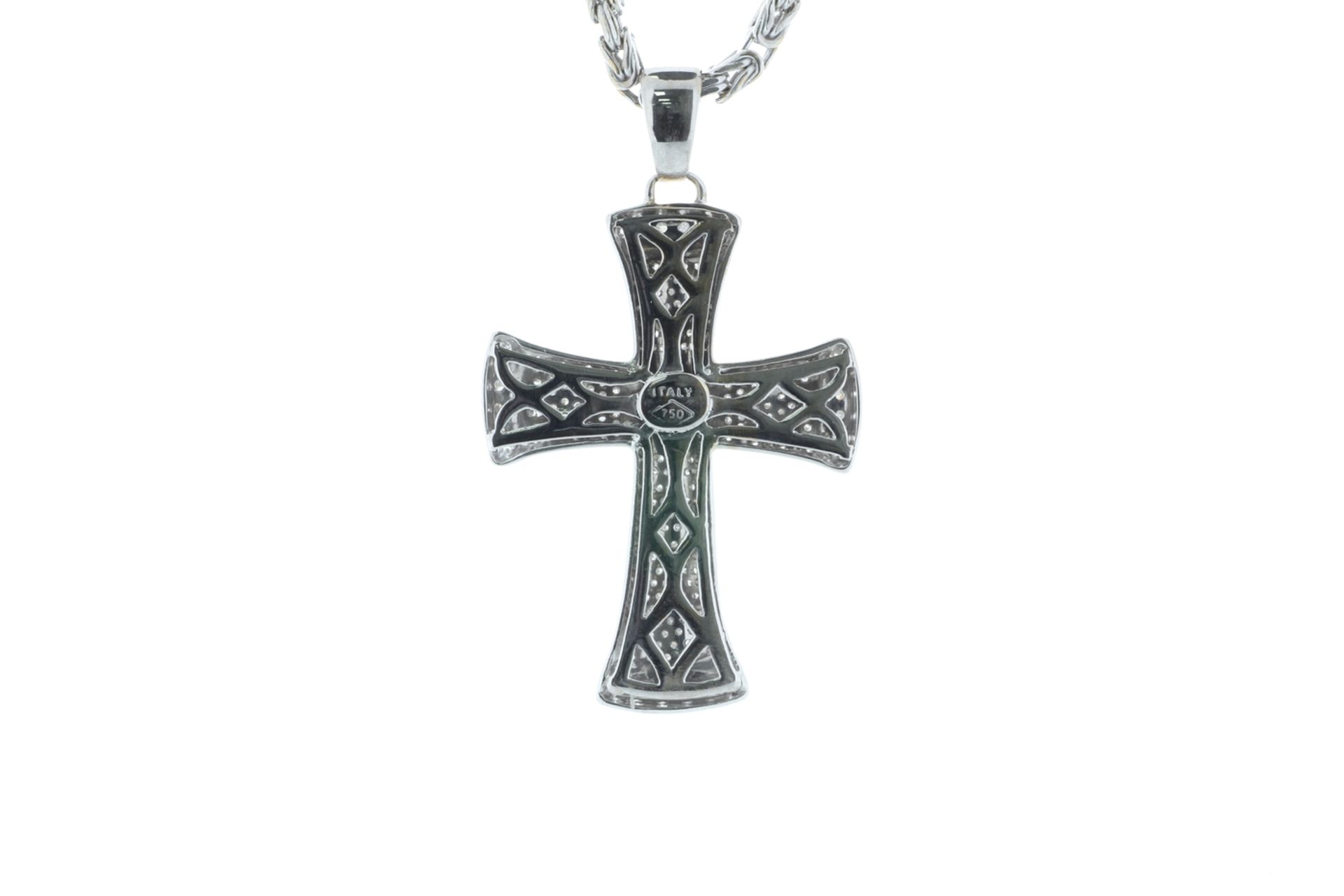 18ct White Gold Diamond Cross Pendant and Chain 5.12 Carats - Valued By AGI £78,880.00 - A beautiful - Image 4 of 5