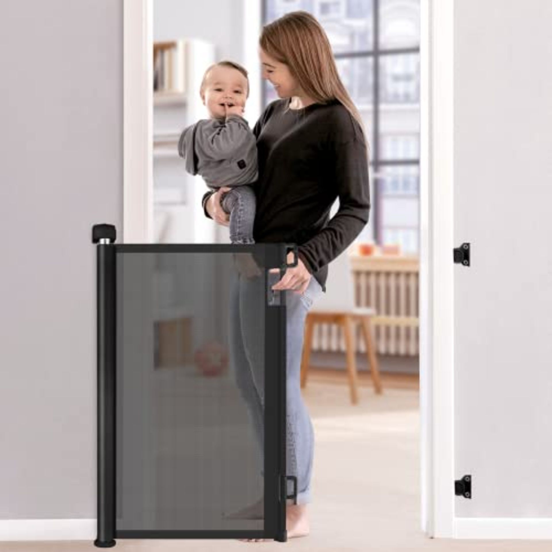 RRP £39.37 Retractable Baby Gate - Image 2 of 4
