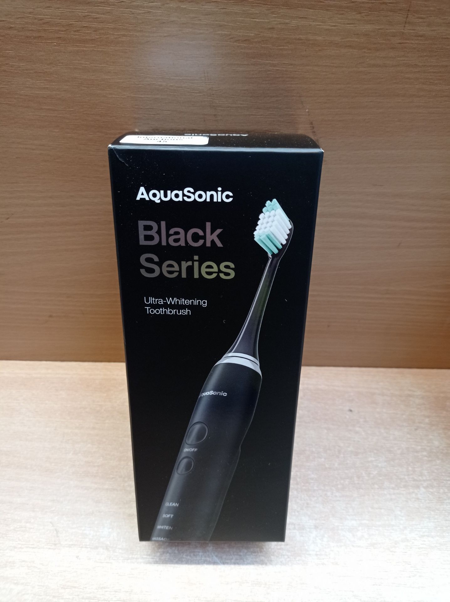 RRP £36.51 Aquasonic Black Series Ultra Whitening Toothbrush ADA - Image 2 of 2