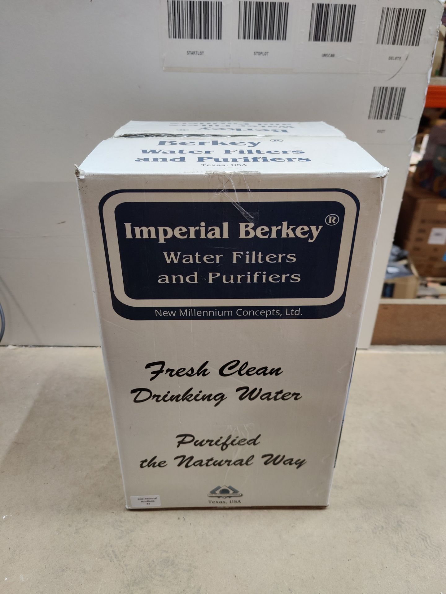 RRP £498.21 Imperial Berkey Water Filter with 2 Black purifiers - Image 2 of 2