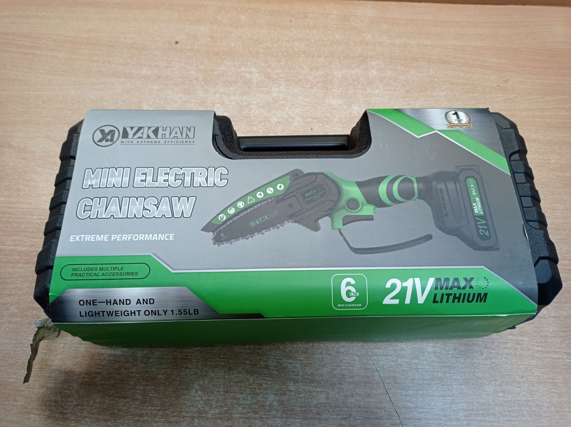 RRP £47.94 YAKHAN 6 Inch Mini Chainsaw Cordless for Garden with - Image 2 of 2