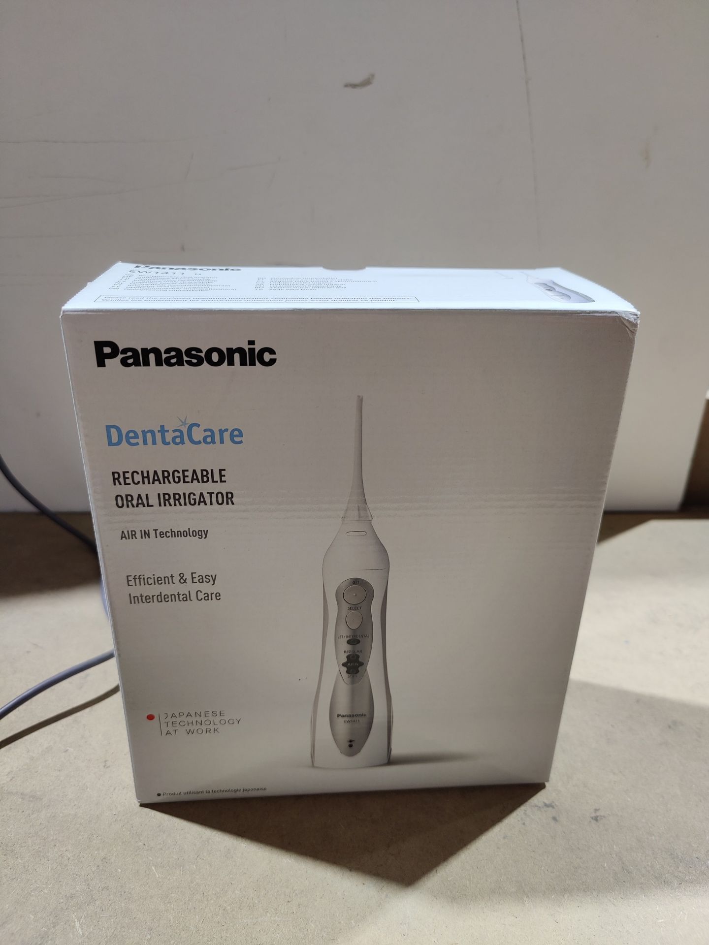 RRP £47.95 Panasonic EW1411 Rechargeable Dental Oral Irrigator with 4 Water Jet Modes - Image 2 of 2