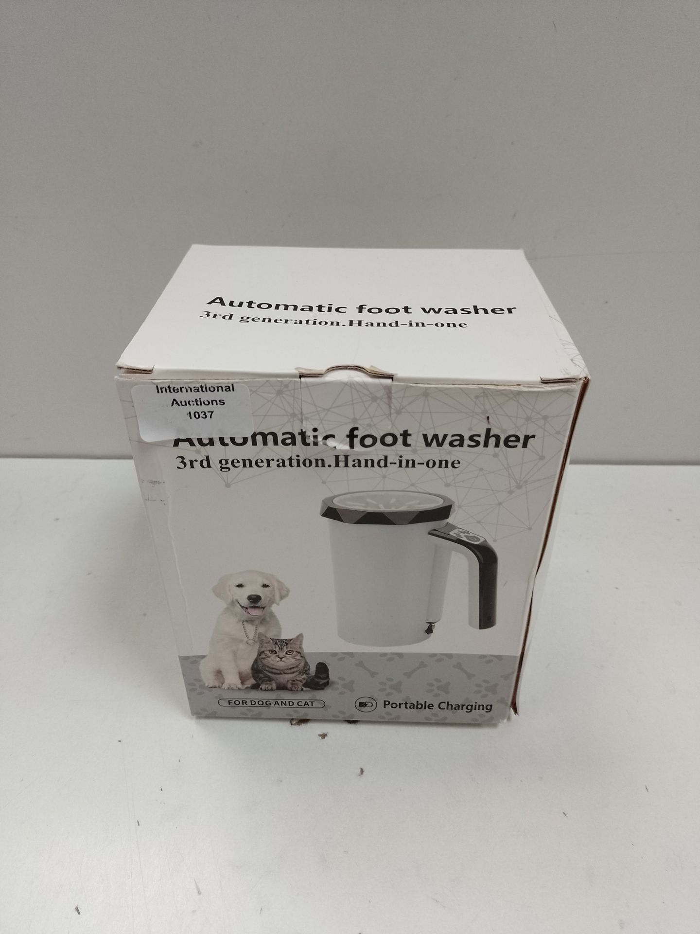 RRP £47.22 Automatic Dog Paw Cleaner - Image 2 of 2