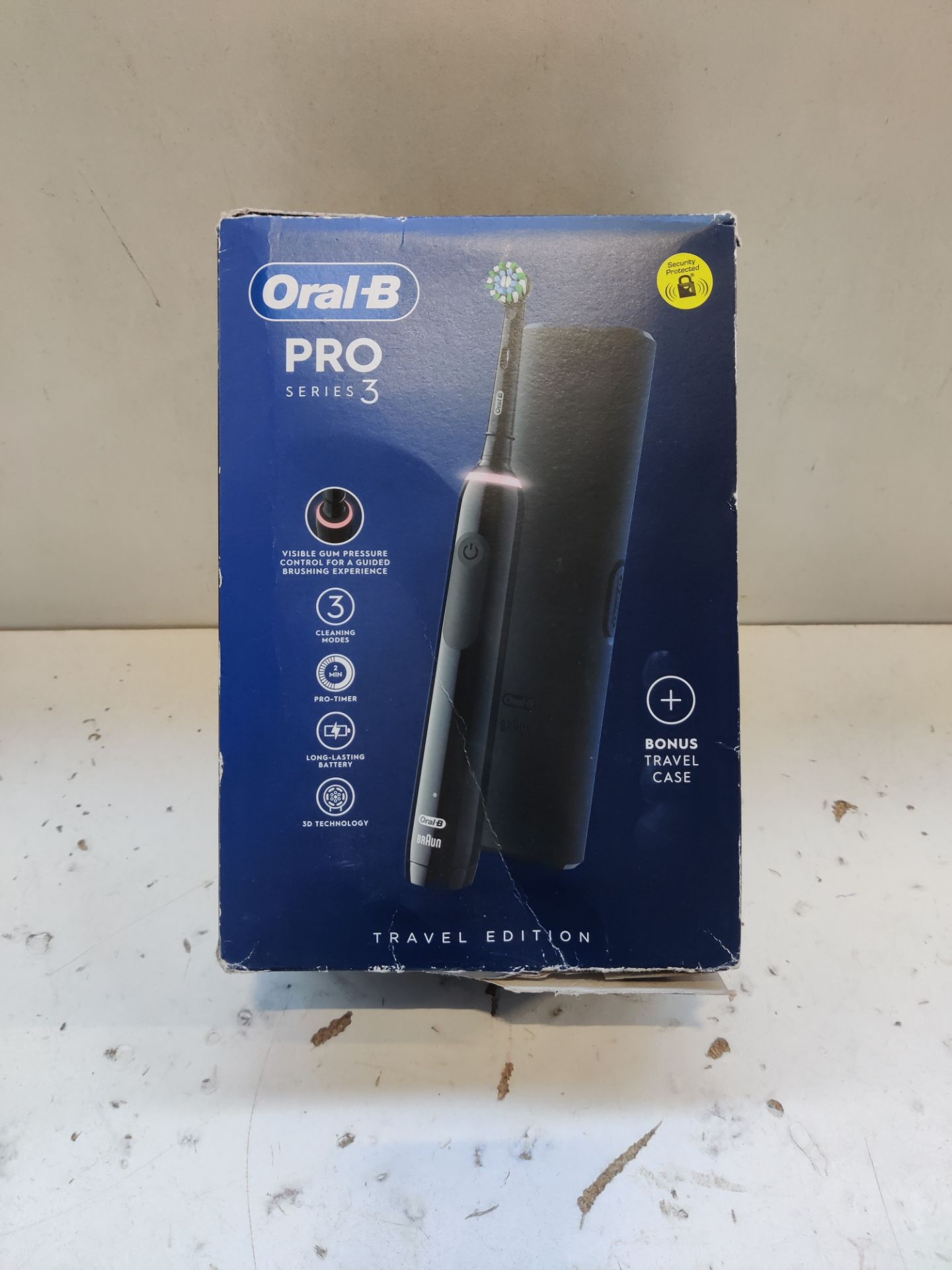 RRP £51.32 Oral-B Pro 3 Electric Toothbrushes For Adults - Image 2 of 2