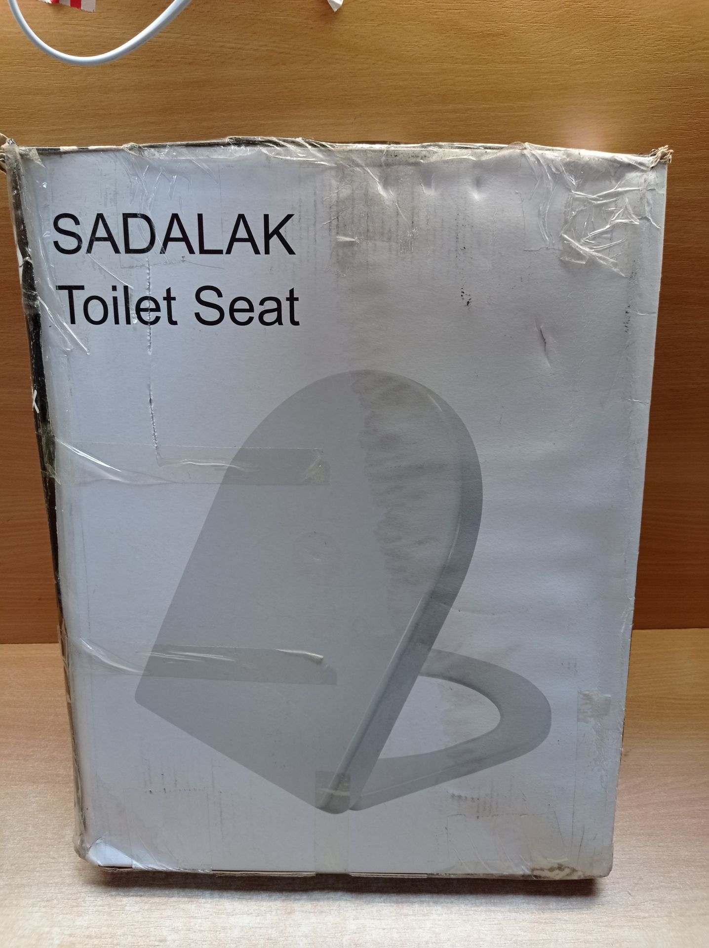 RRP £33.10 SADALAK Soft Close Quick Release Toilet Seat - Heavy Duty - Image 2 of 2