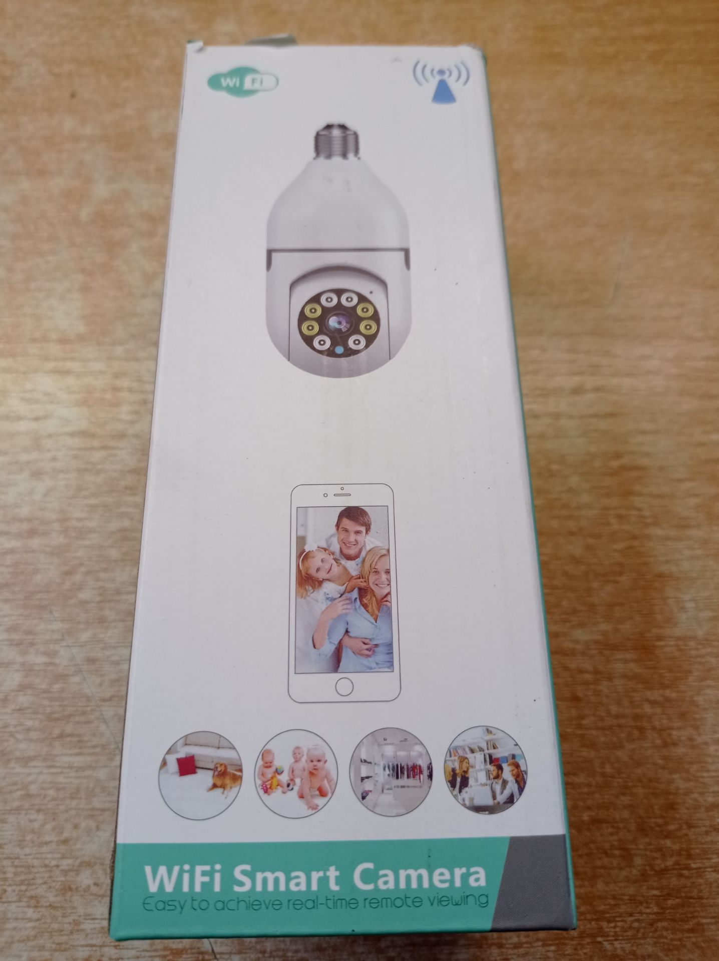 RRP £34.92 4MP Light Bulb Security Camera - Image 2 of 2