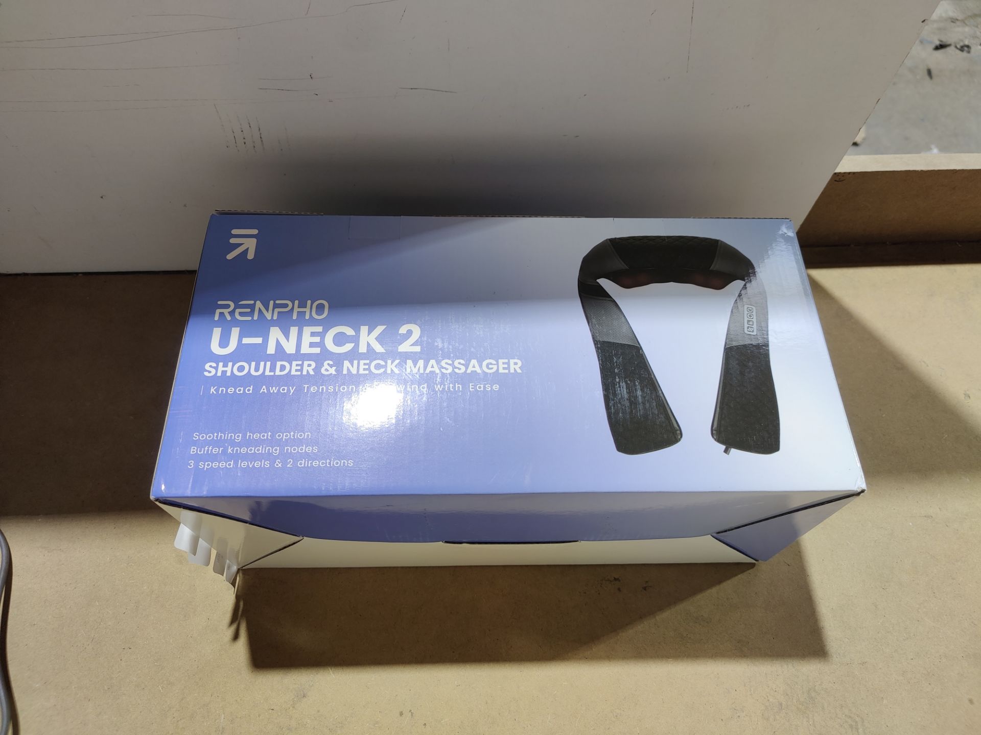 RRP £45.65 RENPHO Neck Massager with Heat - Image 2 of 2