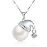 RRP £10.71 SUE'S SECRET Elegant Santa Hat Pearl Necklaces Gift