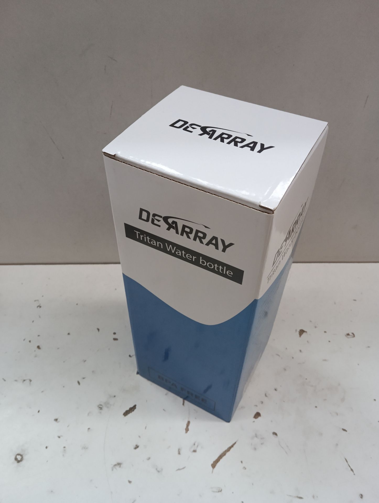 RRP £23.91 DEARRAY 2 litre Tritan Sports Water Bottle with Straw - Image 2 of 2