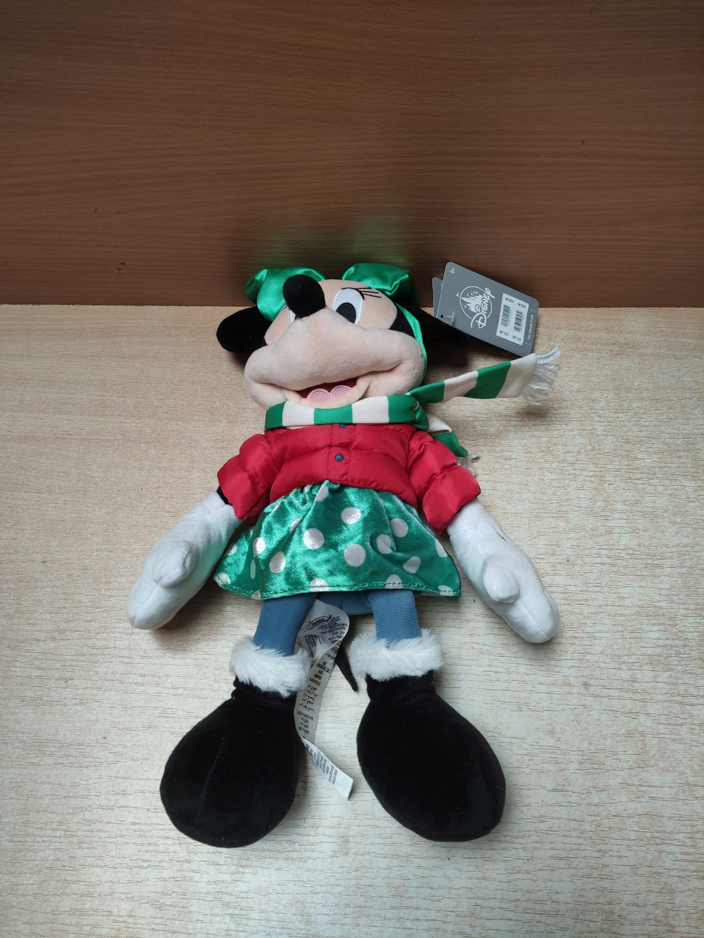 RRP £21.00 BRAND NEW STOCK 0 Disney Minnie Mouse Holiday Cheer Medium Soft Toy - Image 2 of 2