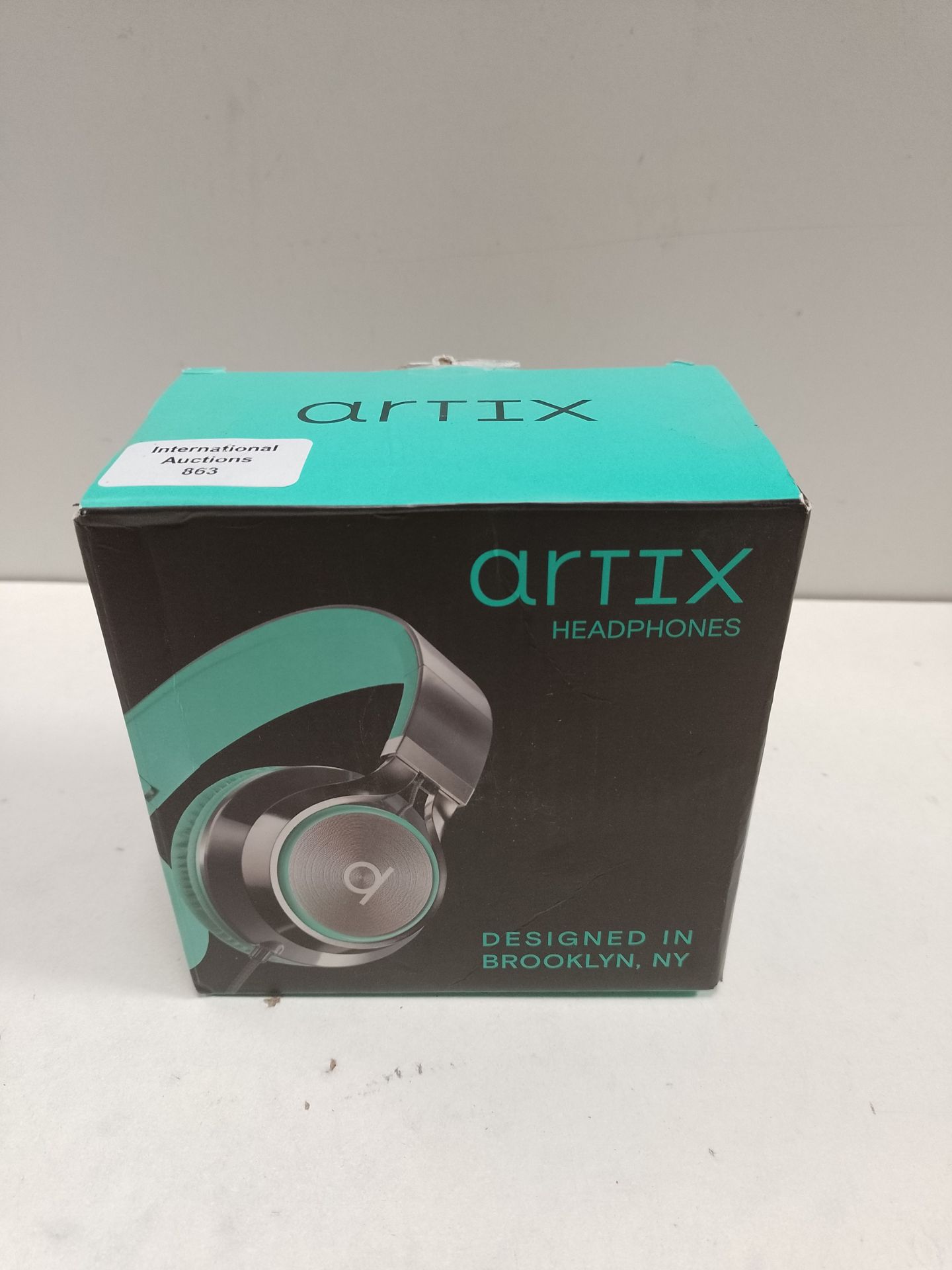 RRP £23.73 Artix CL750 Wired Headphones with Mic & Volume Control - Image 2 of 2