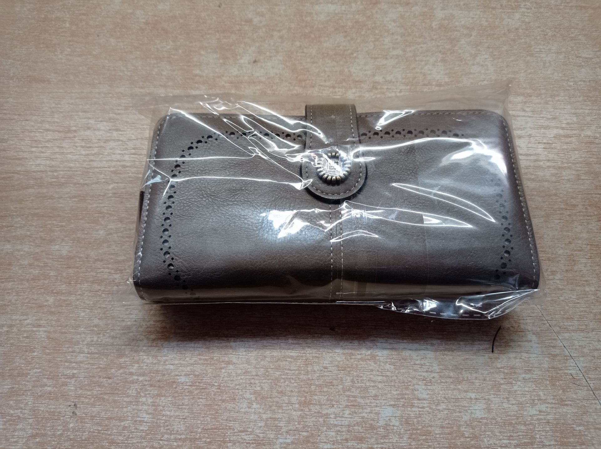 RRP £22.82 Huakaile Leather Wallet Women RFID Blocking Large Capacity - Image 2 of 2