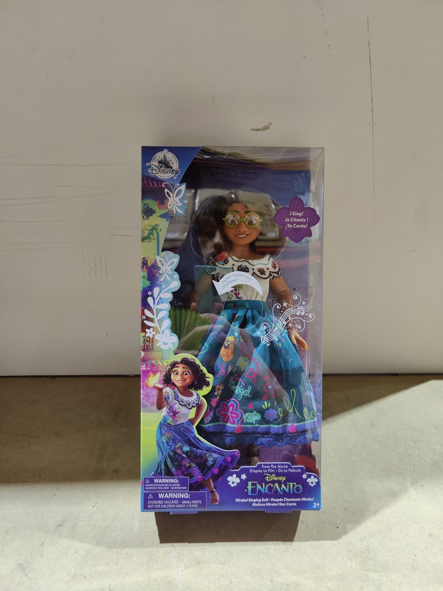 BRAND NEW DISNEY ENCANTO MIRABEL SINGING DOLL RRP £22.99