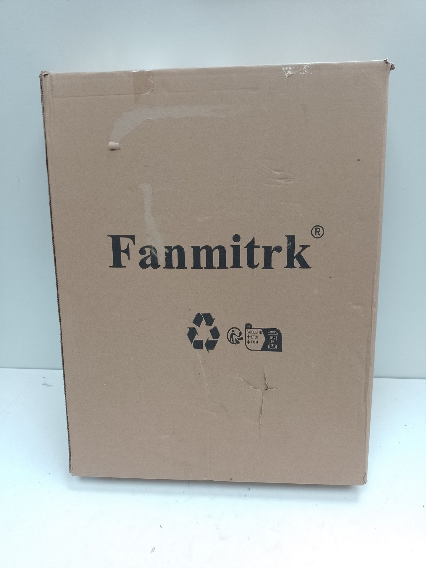 RRP £45.65 Fanmitrk Duroplast Toilet Seat-Soft Close Toilet Seat White - Image 2 of 2