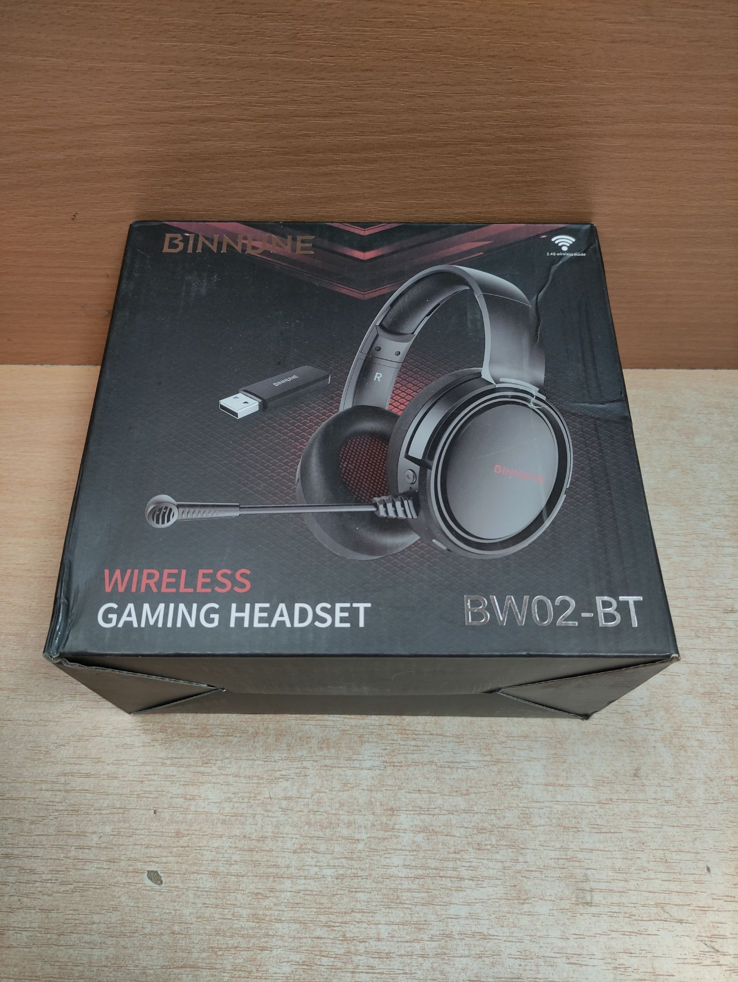 RRP £36.52 BINNUNE 2.4GHz/Bluetooth Wireless Gaming Headset with Mic for PC PS4 PS5 - Image 2 of 2