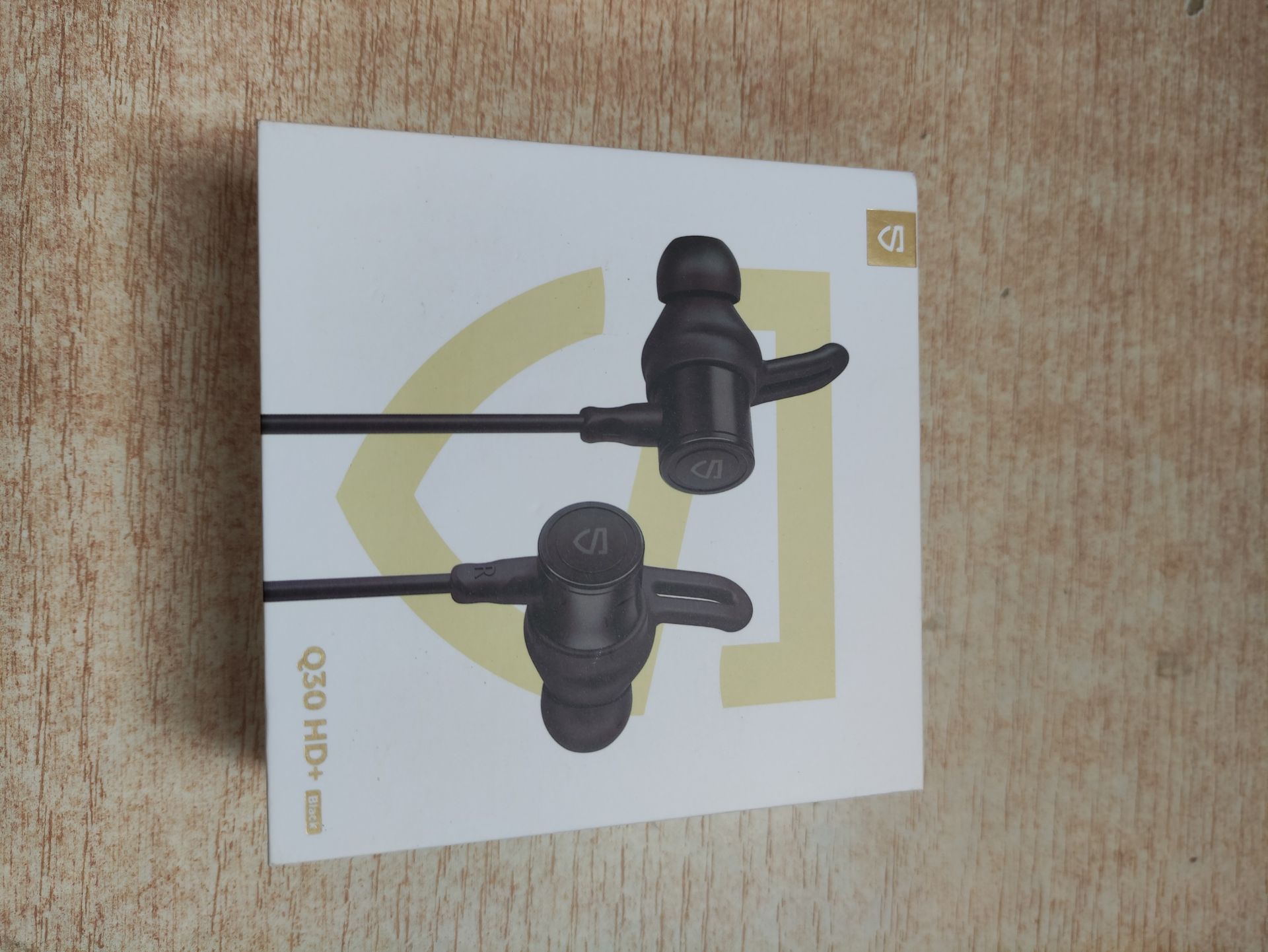 RRP £31.67 SoundPEATS Q30 HD+ Bluetooth Earphones with Mic - Image 2 of 2