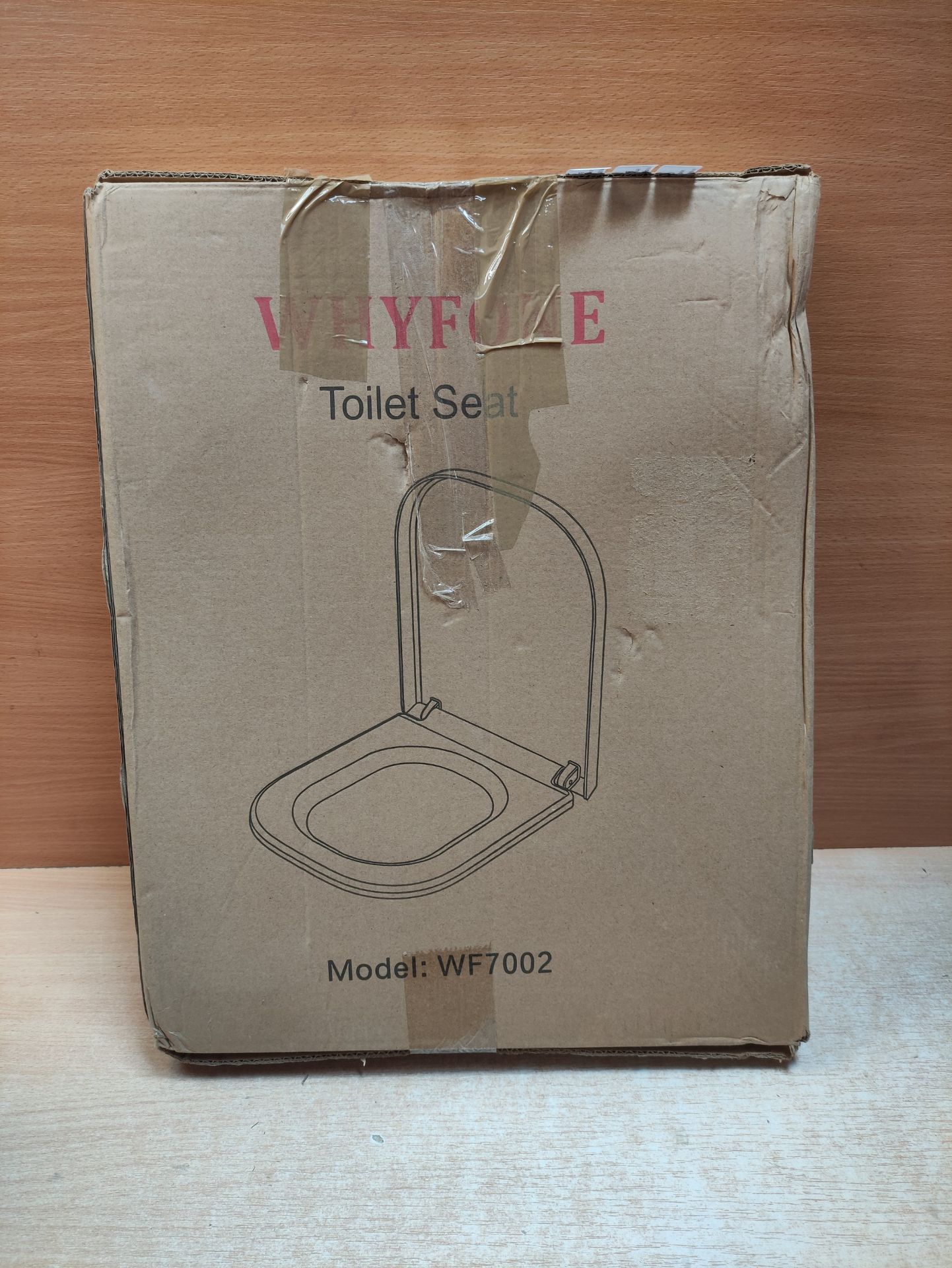 RRP £41.09 WHYFONE D Shape Toilet Seat Soft Close - Image 2 of 2