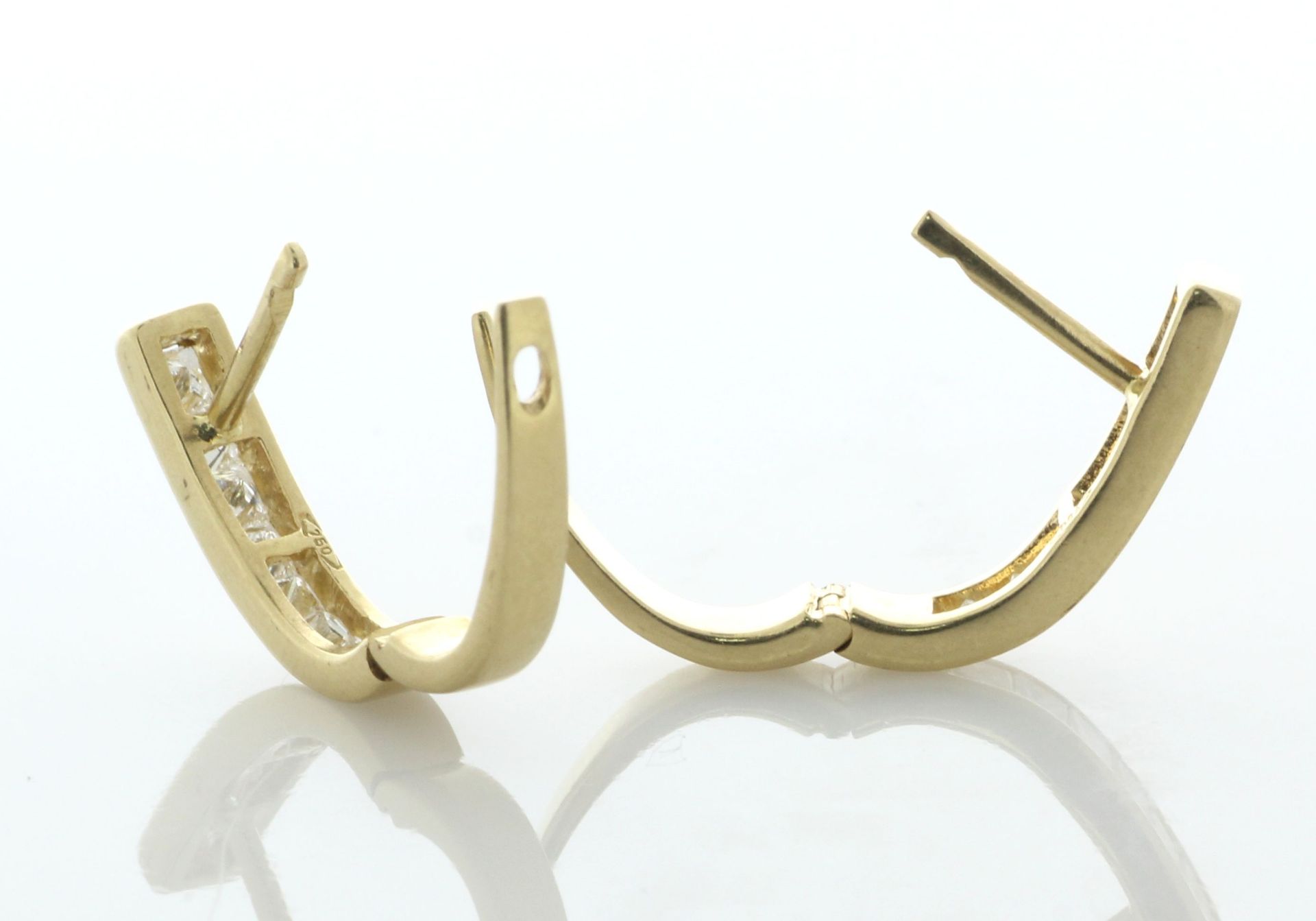 18ct Yellow Gold Oval Hoop Diamond Earring 0.80 Carats - Valued By AGI £3,880.00 - Each of these - Image 4 of 8