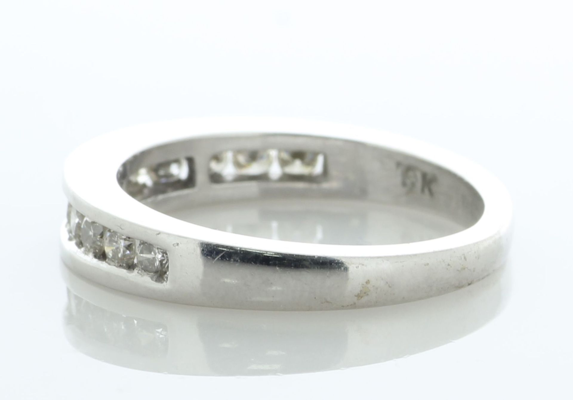 9ct White Gold Half Eternity Diamond Ring 0.50 Carats - Valued By AGI £2,950.00 - Twelve round - Image 3 of 5