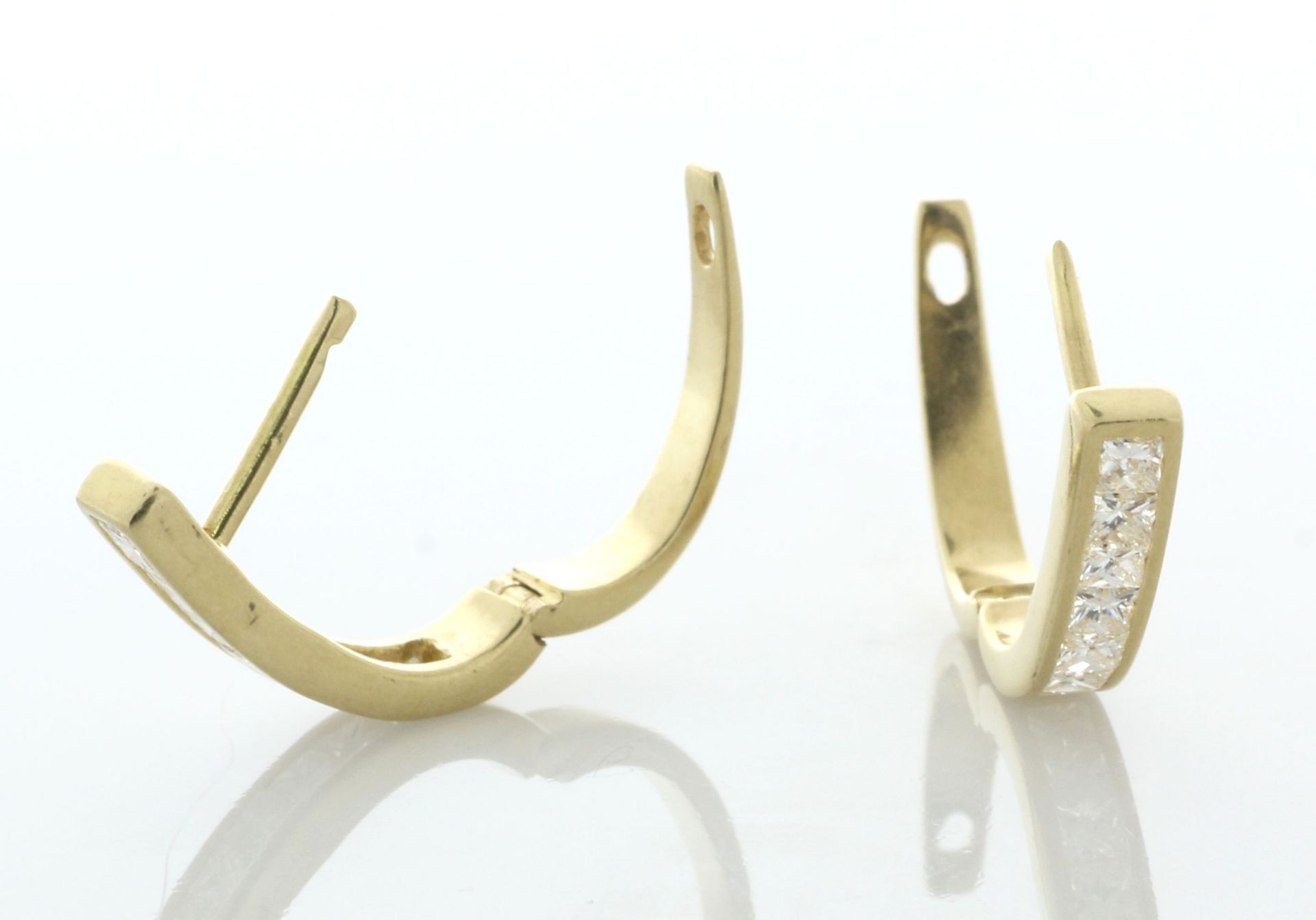 18ct Yellow Gold Oval Hoop Diamond Earring 0.80 Carats - Valued By AGI £3,880.00 - Each of these - Image 3 of 8