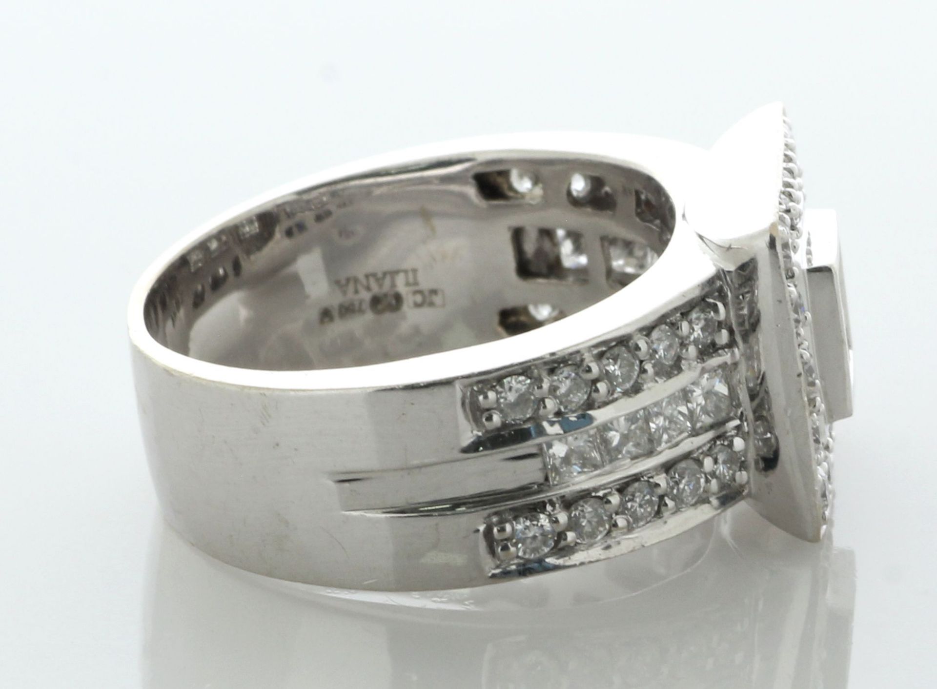 18ct White Gold ILIANA Cluster Diamond Ring 1.50 Carats - Valued By AGI £5,355.00 - A stunning - Image 3 of 7