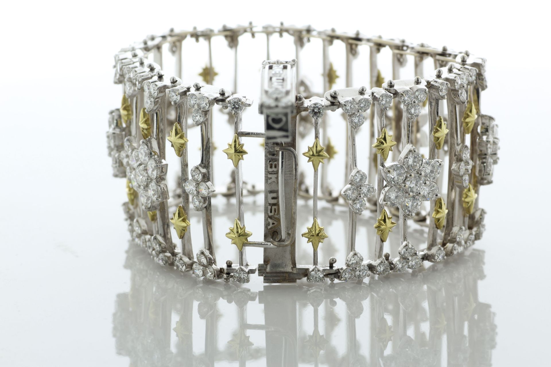 18ct White And Yellow Gold Stambolian Diamond Bracelet 20.67 Carats - Valued By AGI £89,500.00 - - Image 3 of 6