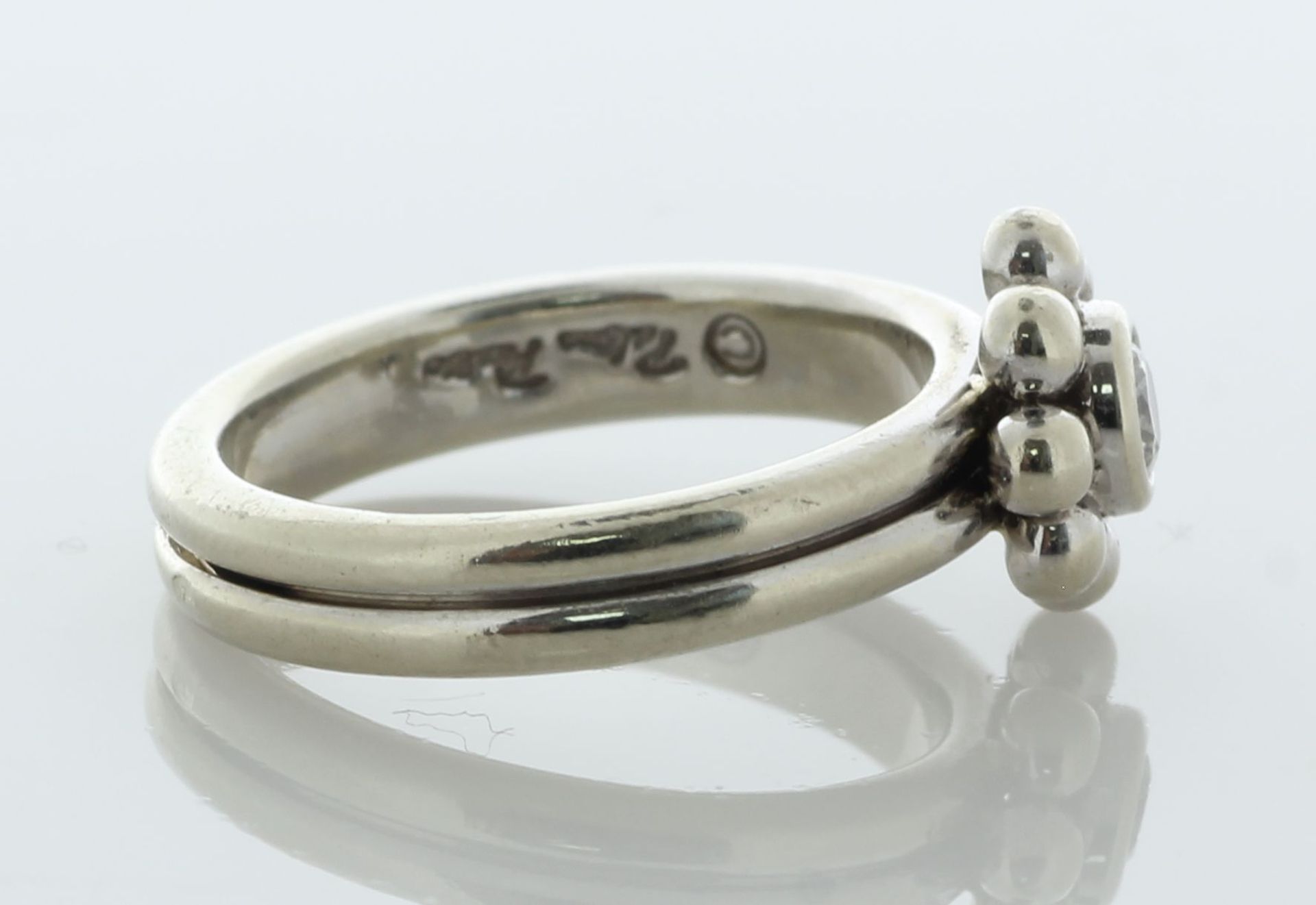 18ct White Gold Ladies Tiffany & Co Diamond Flower Ring 0.15 Carats - Valued By AGI £4,800.00 - A - Image 3 of 6