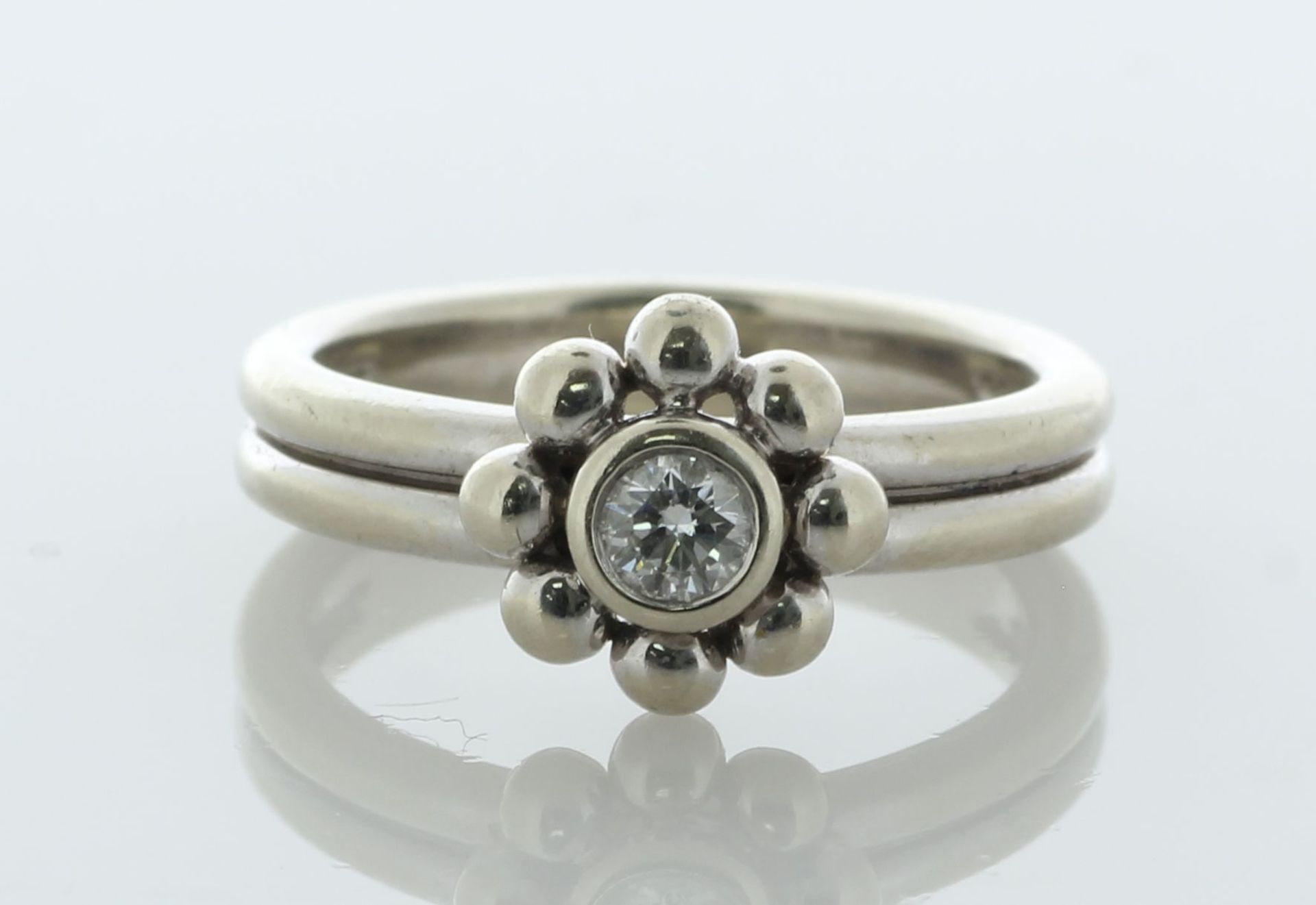18ct White Gold Ladies Tiffany & Co Diamond Flower Ring 0.15 Carats - Valued By AGI £4,800.00 - A