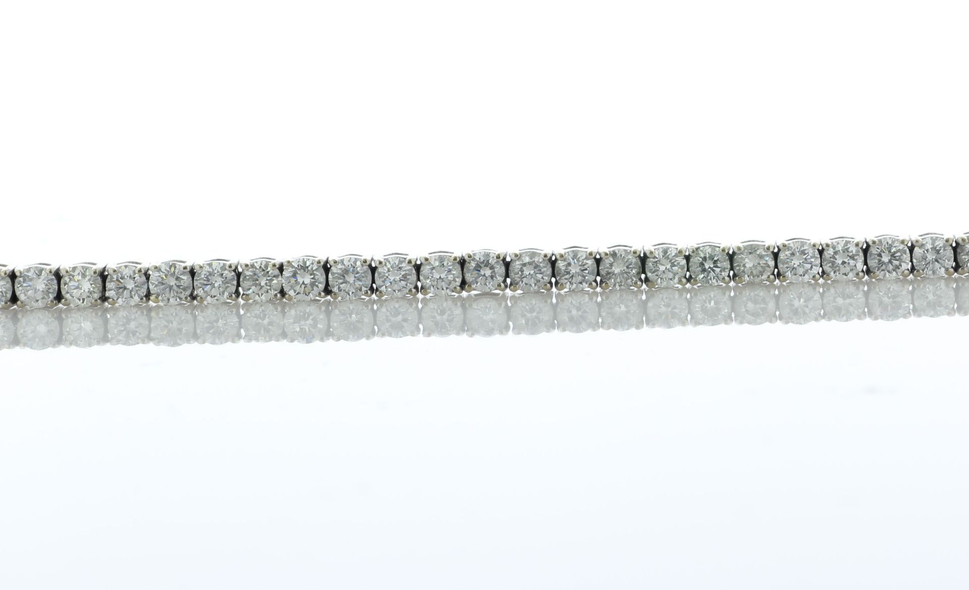 18ct White Gold Tennis Diamond Bracelet 6.15 Carats - Valued By AGI £18,215.00 - Multiple round - Image 5 of 6