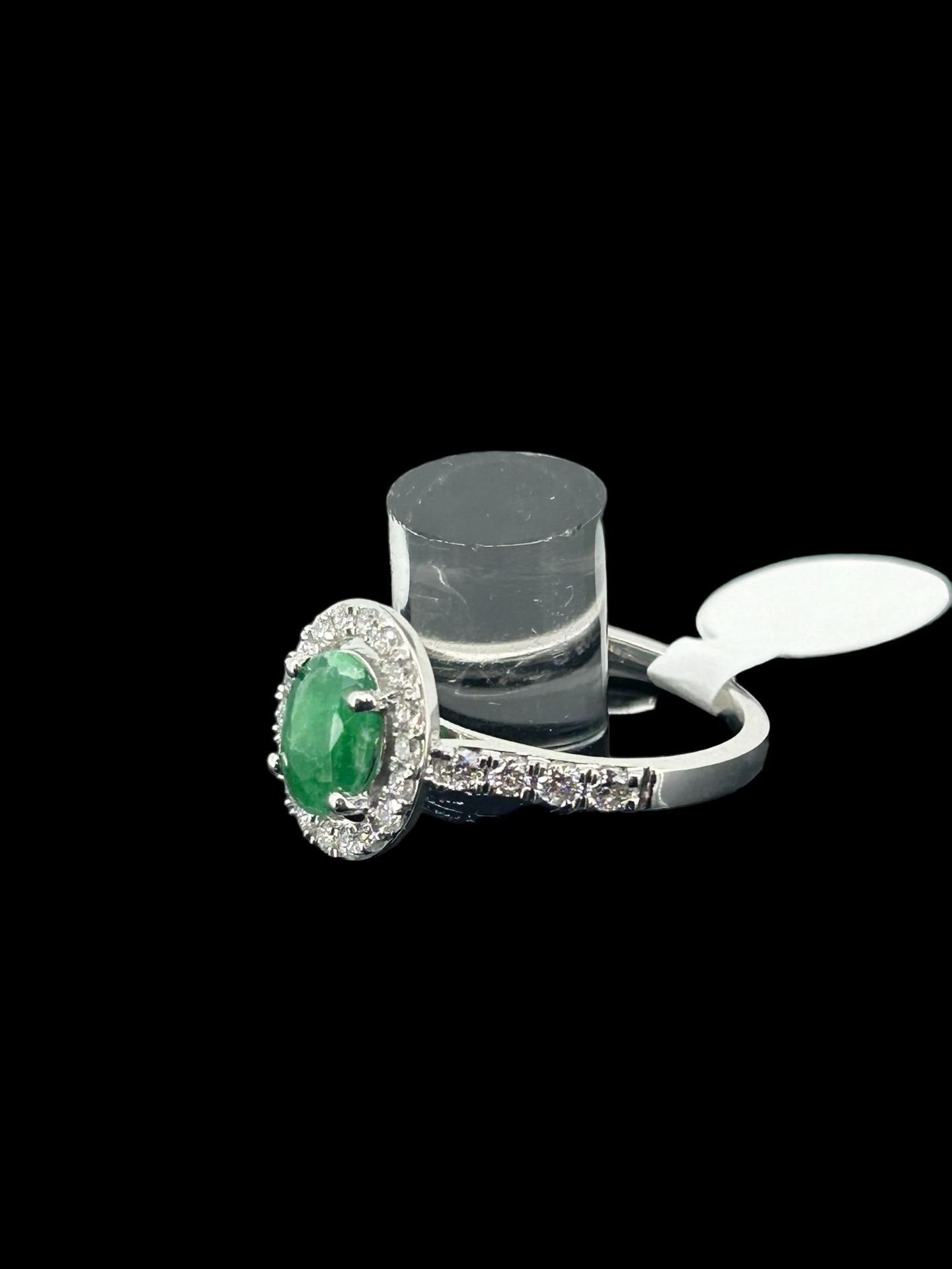 9 carat white gold diamond and emerald ring