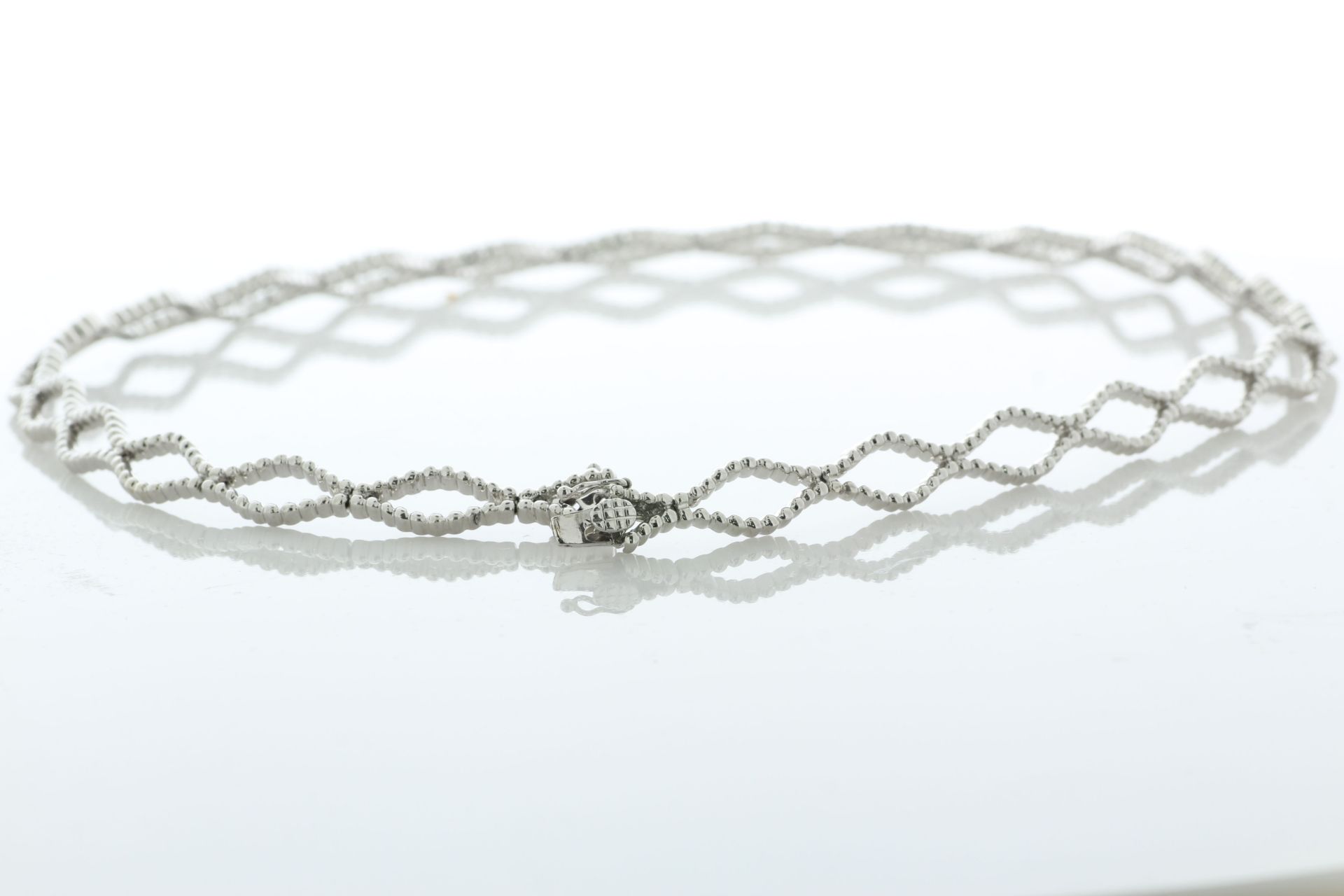 18ct White Gold Ladies Diamond Choker 2.16 Carats - Valued By AGI £14,950.00 - a stunning double - Image 4 of 5
