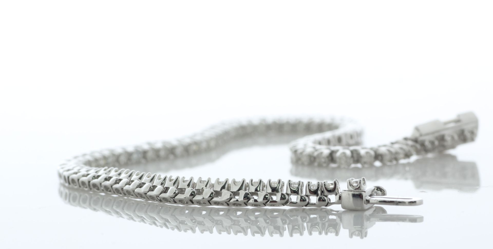 10ct White Gold Tennis Diamond Bracelet 3.00 Carats - Valued By AGI £6,995.00 - This stunning - Image 2 of 4