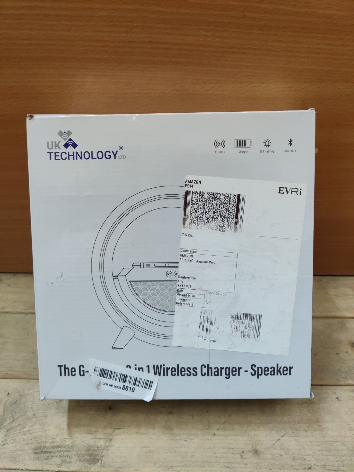 RRP £34.20 UK Technology G Lamp with Wireless Charger - Image 2 of 2