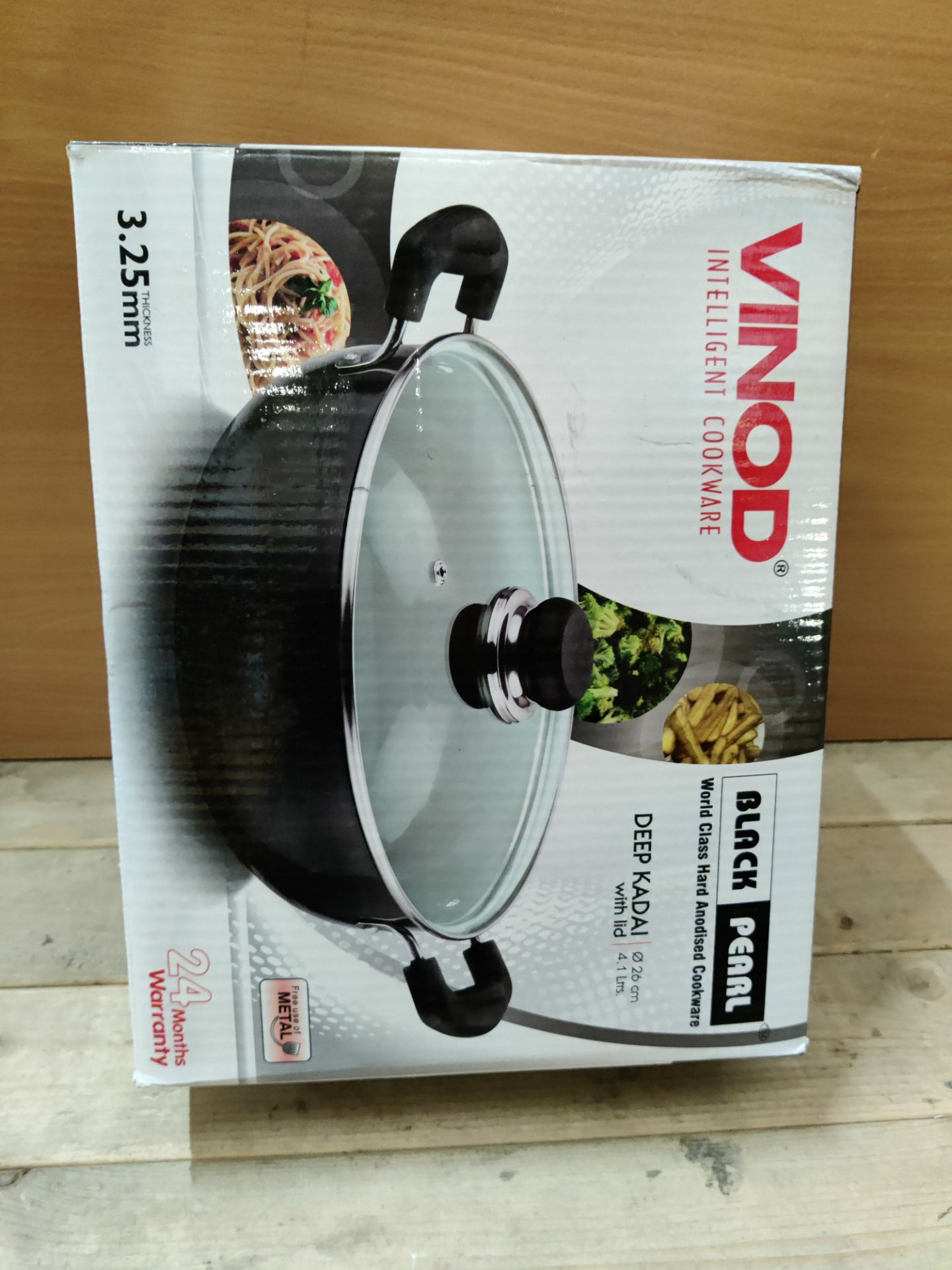 RRP £30.72 Vinod Black Pearl Hard Anodised Deep Wok Kadai with Glass Lid Frypan Size - Image 2 of 2