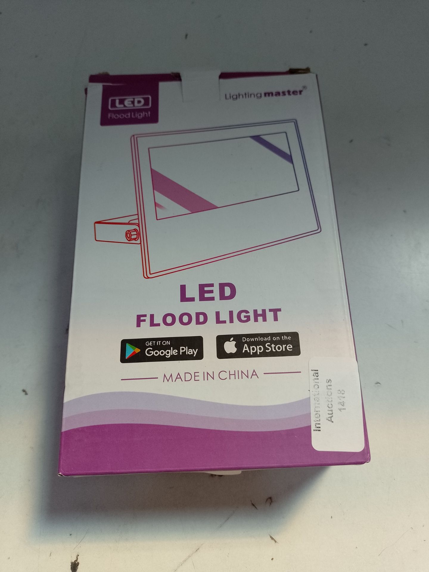 RRP £25.10 LED Floodlight 300W Equivalent 3000LM - Image 2 of 2