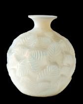René Lalique (French 1860-1945), Ormeaux vase, NO. 984, circa 1926, signed and numbered to base '