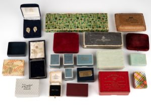 A collection of costume jewellery, including an Edwardian 9ct gold and peridot brooch (af), approx