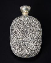 A continental 835 silver scent bottle, cast with flowers and leaves, screw lid, approx 7.5cm,