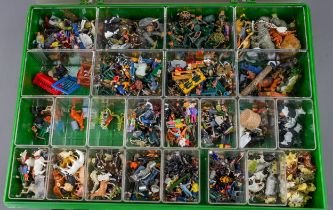 Assorted collection of railway model farm animals, figures etc (Q -1 box)