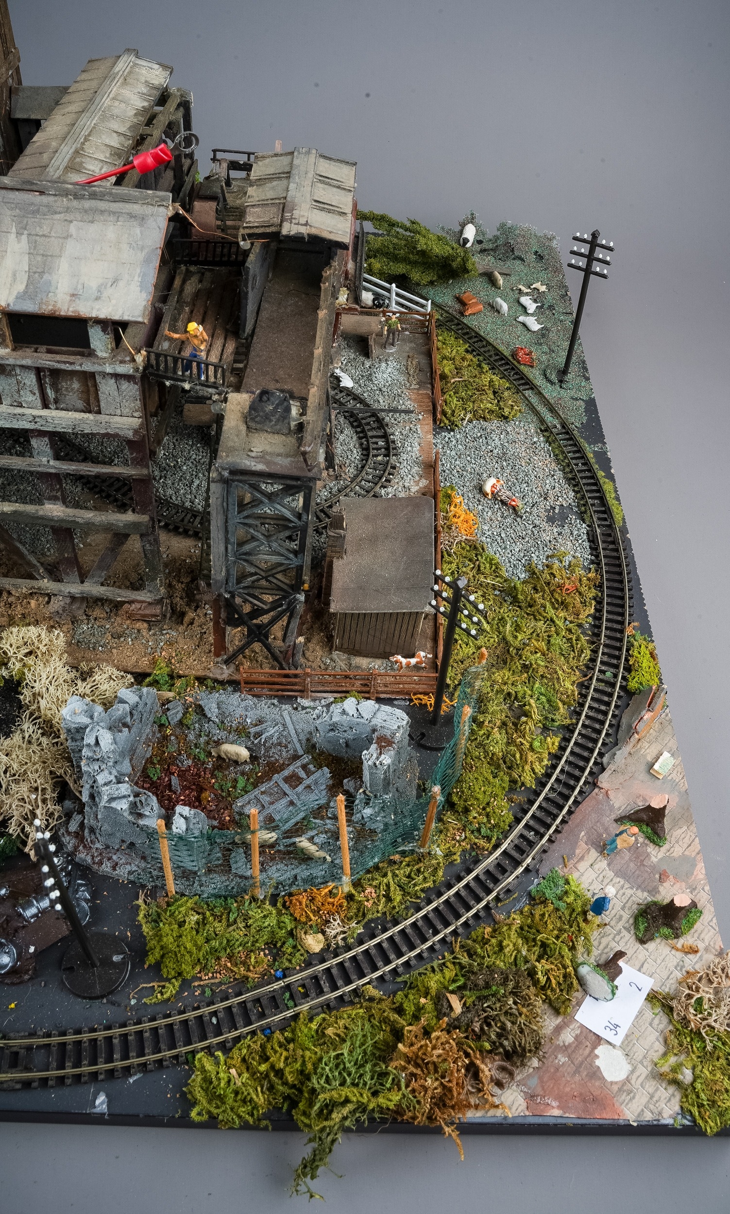 A model railway N gauge layout board containing diorama depicting coal mine processing plant with - Image 8 of 9