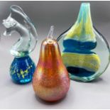 Mdina fish glass vase together with anoter Mdina paperweight and Ditchfield Glasform pear