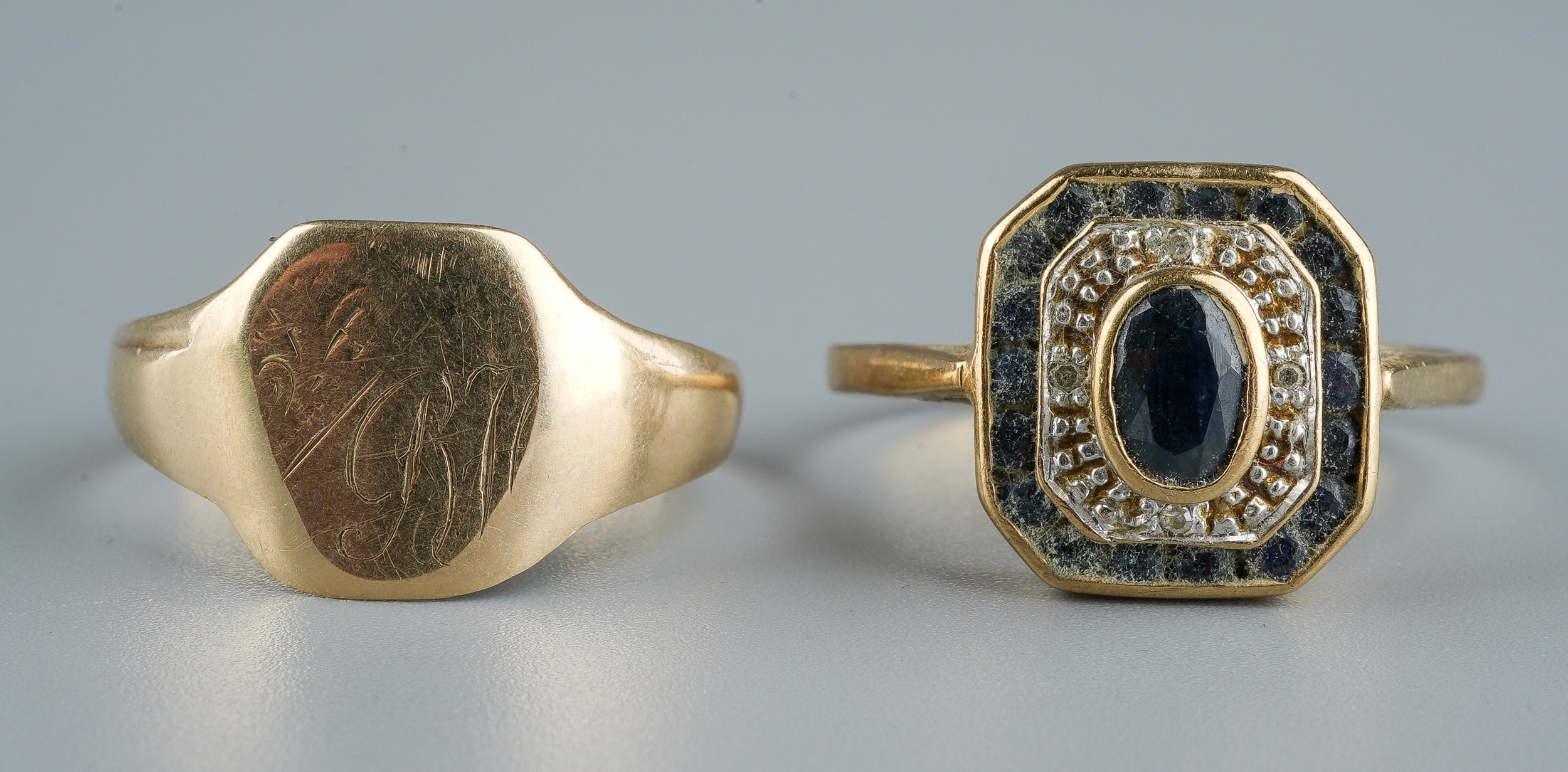 A 9ct yellow gold signet ring, size Q1/2, gross weight approx 2.1g; a 9ct yellow gold and sapphire - Image 3 of 5