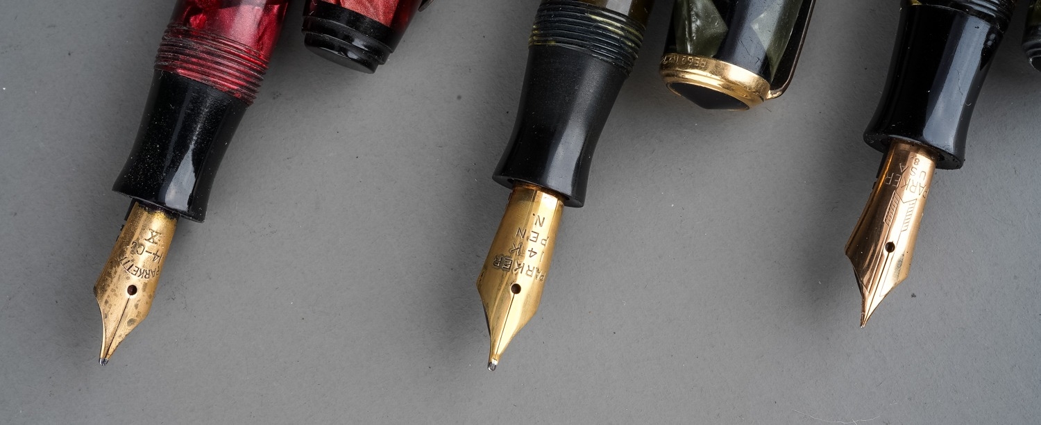 A vintage Parker green marbled Vacumatic fountain pen, the nib stamped PARKER 14K PEN N, the cover - Image 4 of 4
