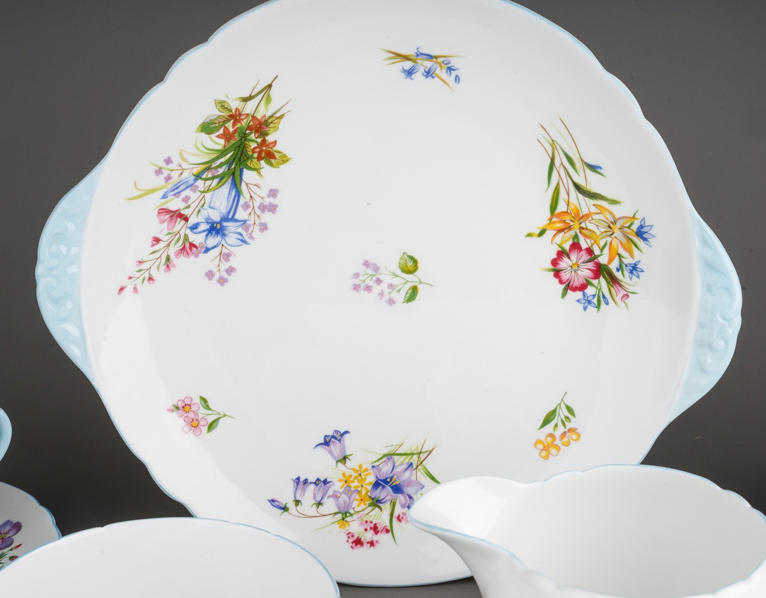 A Shelley fine bone china six piece Wild Flowers pattern no: 13668 tea set comprising: cups, - Bild 3 aus 7