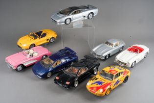 A tray of 1/18 scale Maisto/Bburago sports cars